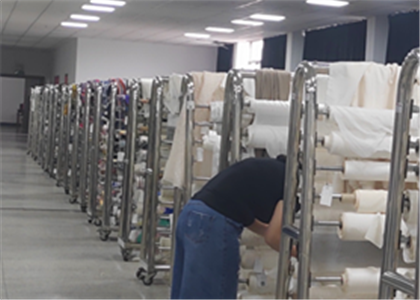 Different kinds of organic silk from silk scarf manufacturer
